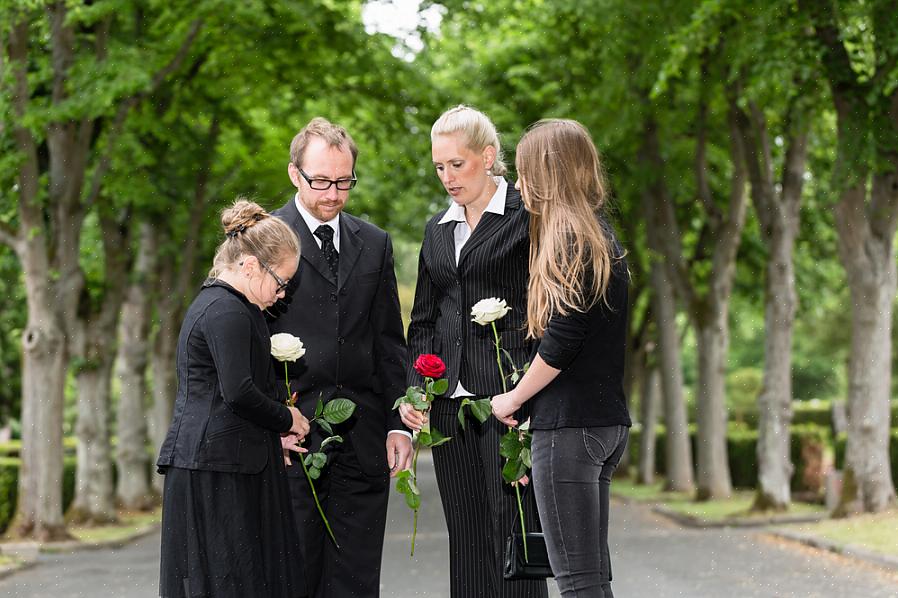De nombreux directeurs de pompes funèbres permettent une certaine flexibilité pour adapter les funérailles