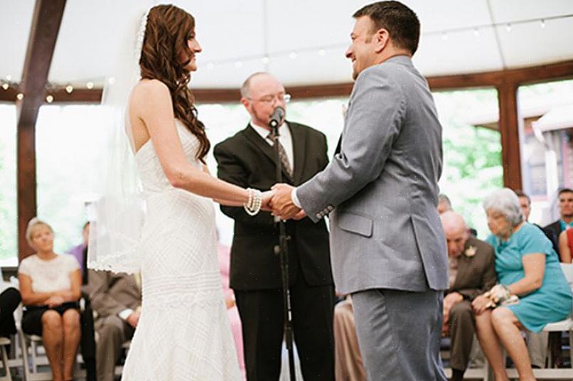 Trouver un officiant laïque pour votre mariage