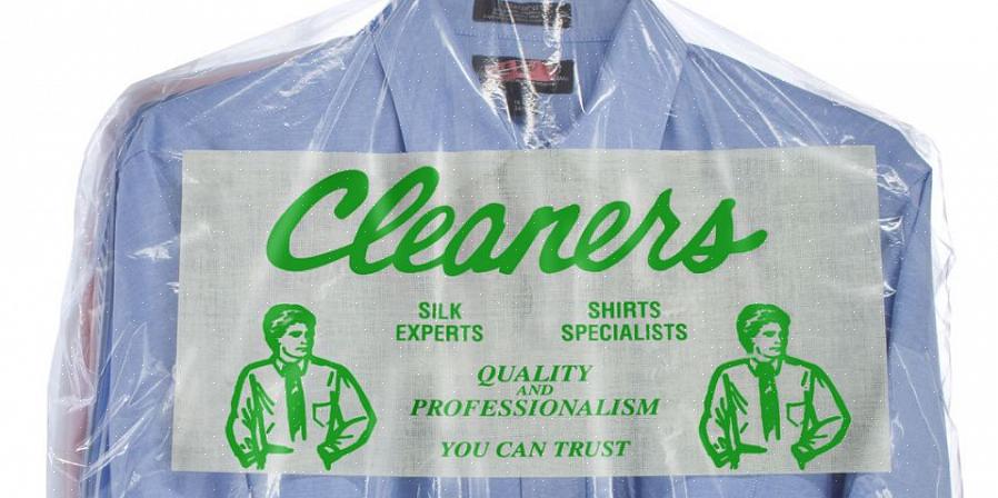 Le processus de nettoyage à sec consiste à nettoyer les vêtements