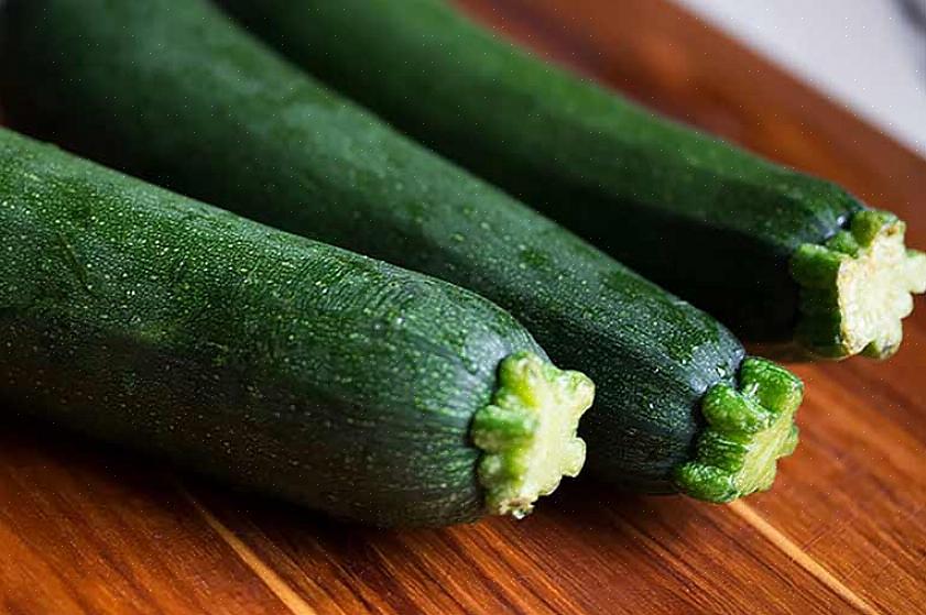 Bordez le périmètre de vos plants de courges avec ces deux fleurs