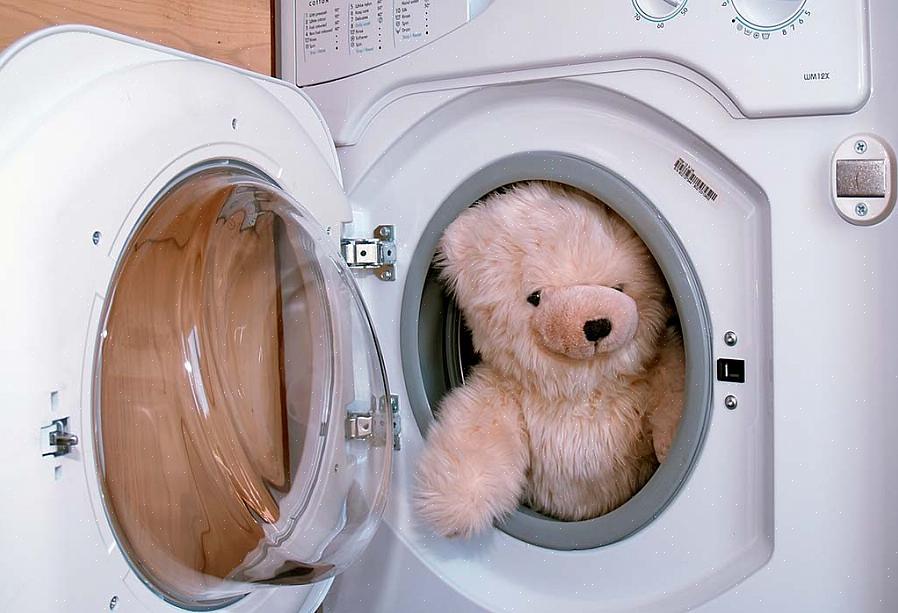 Évitez de laver ou de nettoyer l'ours