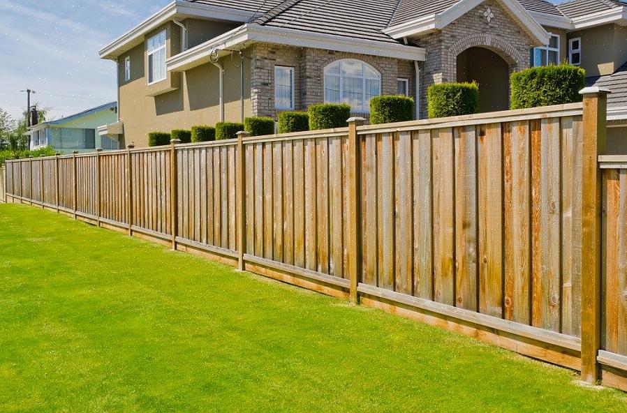 Votre voisin peut-il construire une clôture sur la limite de propriété