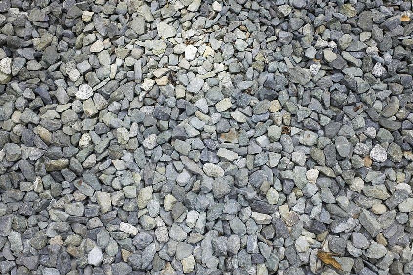 Les deux types de poussière de pierre sont appréciés comme matériaux de pavage pour les chemins