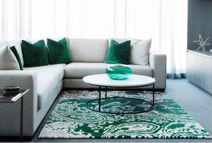 La fibre de tapis que vous choisissez pour le sol du salon affecte à la fois l'aspect