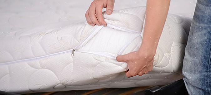 Lavez la jupe de lit au moins une fois par an pour enlever la poussière