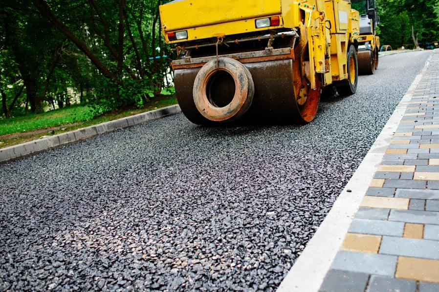Le revêtement d'asphalte doit être refermé fréquemment pour durer longtemps