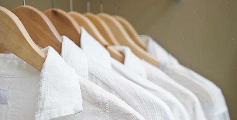 Laver les vêtements blancs séparément empêchera les saignements de couleur