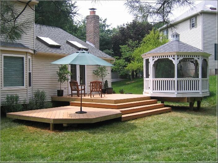 Des dimensions approximatives de votre terrasse souhaitée avant de créer dans l'outil Deck Designer