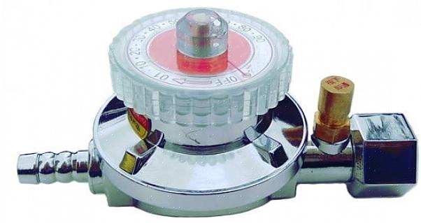 Utilisez le robinet d'arrêt de gaz connecté à la conduite d'alimentation flexible de l'appareil pour couper