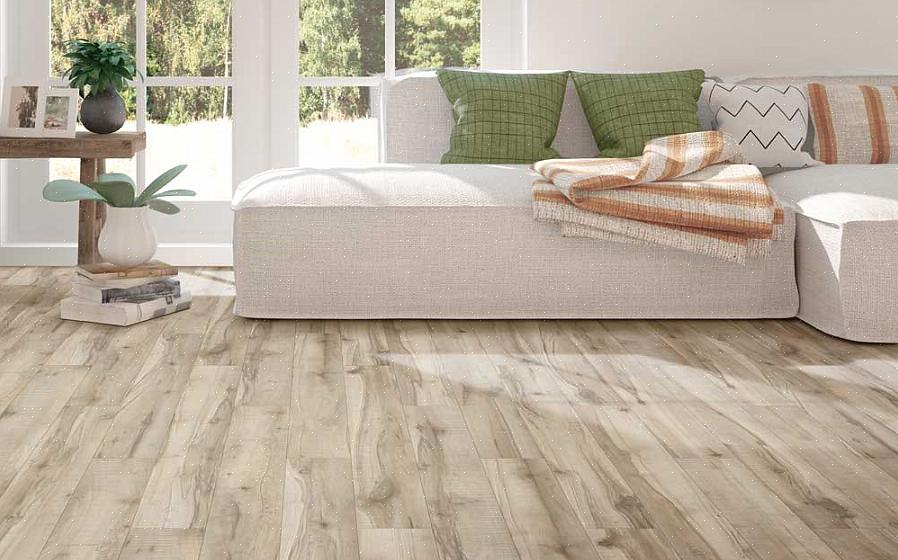 Le type de revêtement de sol en vinyle qui imite le plus le bois est la planche de vinyle de luxe