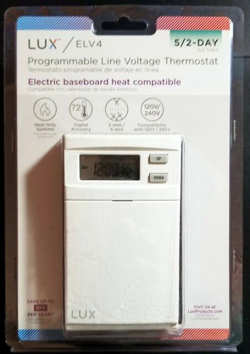 Les deux fils chauds entrant dans le boîtier du thermostat sont fixés au thermostat